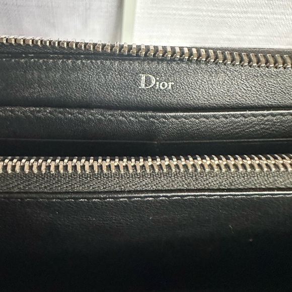 Christian Dior Smooth Leather Full Zip Around Large Wallet, Black, EUC - Picture 2 of 11